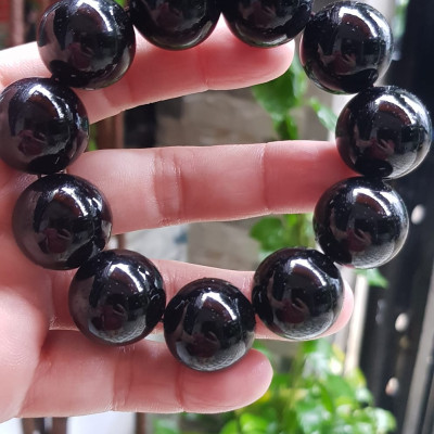 Vòng Tay May Mắn Nam Đá Mã Não Đen Đậm Đẹp size lớn 20mm Vòng chuẩn hợp các Anh mạng Thuỷ , mệnh Mộc ạ