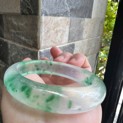 Vòng Tay Nữ Bản Hẹ Đá Mã Não DuLong Trắng Xanh Rong Biển Trong Bóng Đẹp Ni 53mm Cao 13mm Dầy 8mm Nữ 50kg - 55kg đeo Món quà tặng Nữ đeo tay xinh rẻ đẹp ý nghĩa ạ