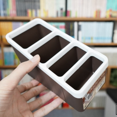 Khay đựng điều khiển/ remote, làm từ nhựa PP cao cấp, bền đẹp, có khả năng chịu nhiệt cao, dễ dàng vệ sinh sau khi sử dụng - nội địa Nhật Bản