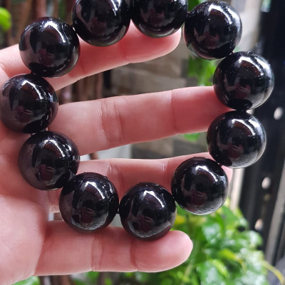 Vòng Tay May Mắn Nam Đá Mã Não Đen Đậm Đẹp size lớn 20mm Vòng chuẩn hợp các Anh mạng Thuỷ , mệnh Mộc ạ