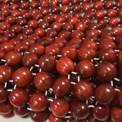 Lót Ghế Hạt Gỗ Nhãn, Hương, Pơ Mu Cho Ghế Ô Tô