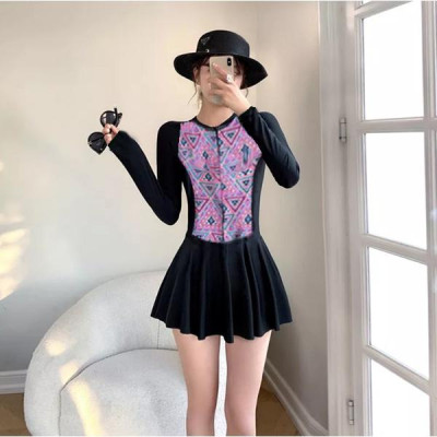 ĐỒ BƠI TAY DÀI CHỐNG NẮNG HÀNG CAO CẤP CHẤT VẢI BAO ĐẸP CÓ QUẦN VÁY RẤT TIỆN LỢI HỌA TIẾT XINH XẮN THỜI TRANG