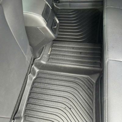 Thảm lót sàn xe ô tô VinFast VF e34 Nhãn hiệu Macsim chất liệu nhựa TPE cao cấp màu đen