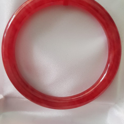 Vòng Cẩm Thạch Đỏ Bông 59mm x cọng 8mm màu đỏ bông tươi sáng bóng thiệt đẹp là màu chiến thắng chuẩn hợp nữ mạng hỏa mạng thổ 57kg - 70kg đeo đẹp tay may mắn tốt sức khỏe công việc rực rỡ tài lộc ạ