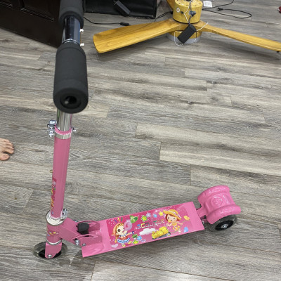 Xe Scooter Cho Bé Centosy 951 Dành Cho Bé Dưới 40Kg, Có Bánh Phát Sáng, Điều Chỉnh Được Chiều Cao