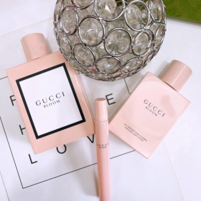 Bộ Nước Hoa Nữ Gucci Bloom EDP Gift Set 3pcs (100ml + mini 10ml + Body Lotion 100ml)