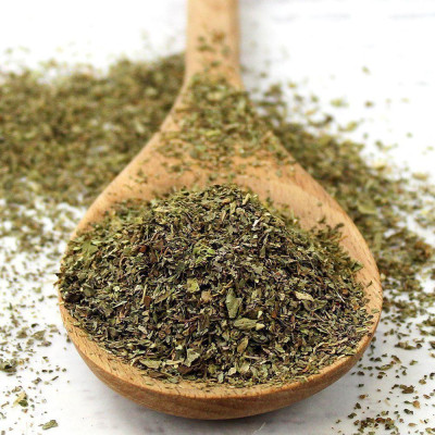 Lá húng quế hiệu McCormick 10g - Basil Leave 10g
