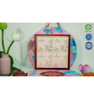 Hộp bánh trung thu 4 bánh 1 trứng 150g - Combo Super A5 - Thành Long (600g) - VIỆT NAM