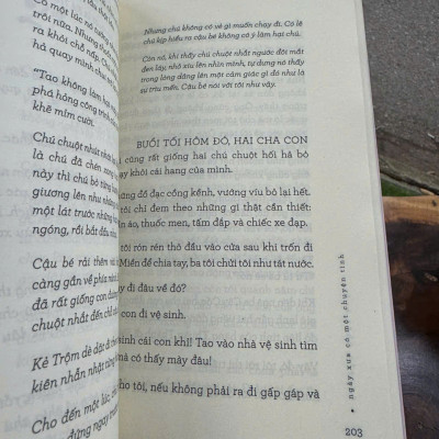 (Tặng kèm ảnh + postcard) NGÀY XƯA CÓ MỘT CHUYỆN TÌNH – Nguyễn Nhật Ánh – NXB Trẻ