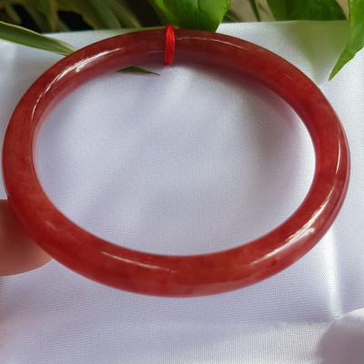 Vòng Cẩm Thạch Đỏ đẹp 58mm x chột 7mm màu đỏ đậm bóng là màu chiến thắng chuẩn hợp nữ mạng hỏa mạng thổ 55kg - 68kg đeo đẹp tay may mắn tốt sức khỏe công việc rực rỡ tài lộc ạ