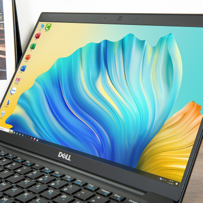 Laptop Dell Latitude 3590  Core i5 7200U- Ram 8GB- 128GB SSD Ổ cứng -Màn hình 15-6 inch BH 6 thang - Hàng chính hãng