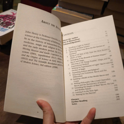 Sách - Knowledge is Power (Icon Science) by John Henry - Science /History/ Nonfiction in English