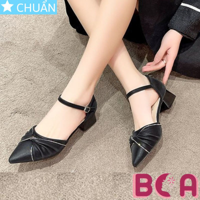 Giày cao gót mũi nhọn 4 phân RO627 ROSATA tại BCASHOP với quai ngang vặn thừng viền hạt đá lấp lánh, êm chân cực kì
