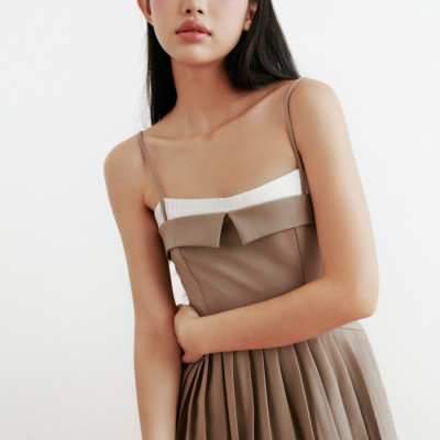 DOTTIE - Đầm mini dập ly phối vải - Xanh rêu - D0552