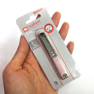 Dao Cắt Elephant 9mm NO S-904 - Màu Hồng